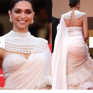 The Deepika Pearl Collar